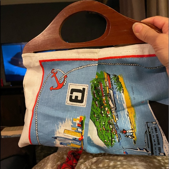 Handcrafted vacation purse made from a tea towel, cute, right? - Picture 3 of 7